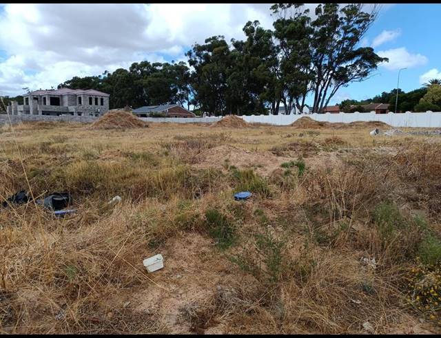 LAND FOR SALE IN DARLING